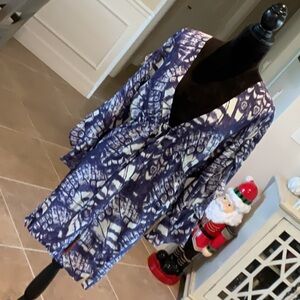 VIX Paula Hermanny Naomi Nubia coverup, color is periwinkle, size L